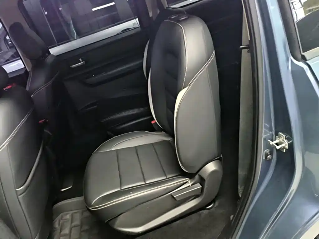 Wuling Hongguang PLUS — миниатюра 17