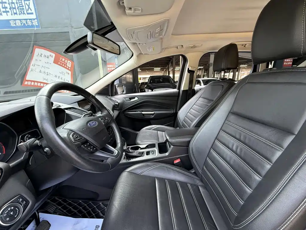 Ford Kuga — миниатюра 5