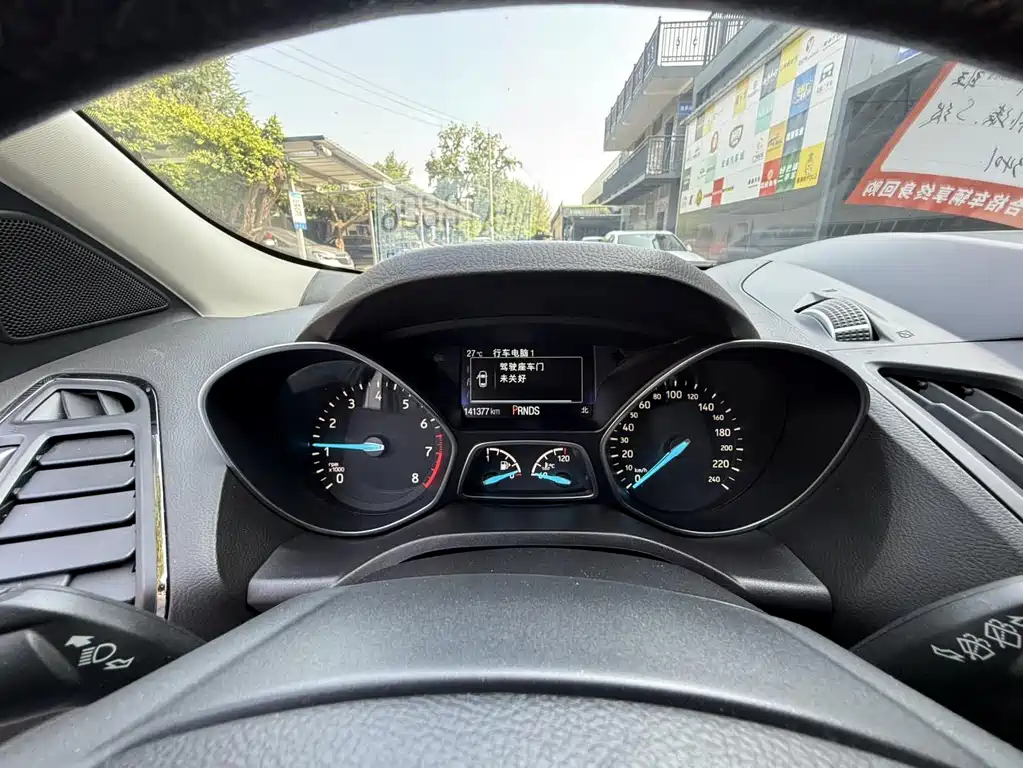 Ford Kuga — миниатюра 12