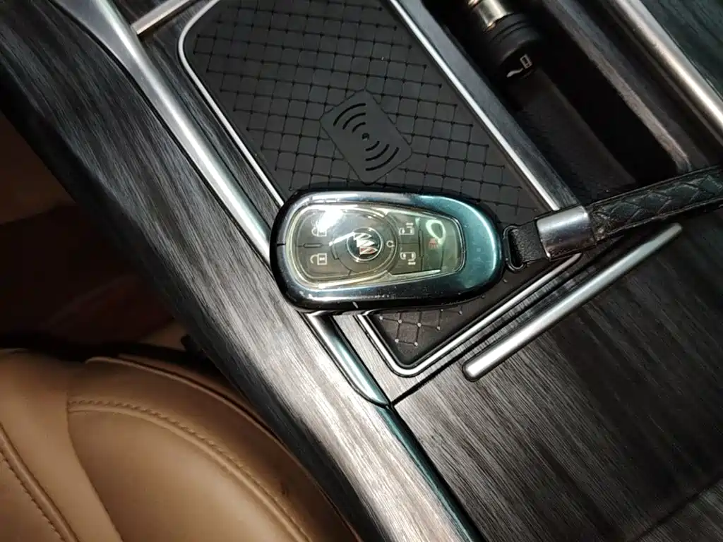 Buick GL8 — миниатюра 9