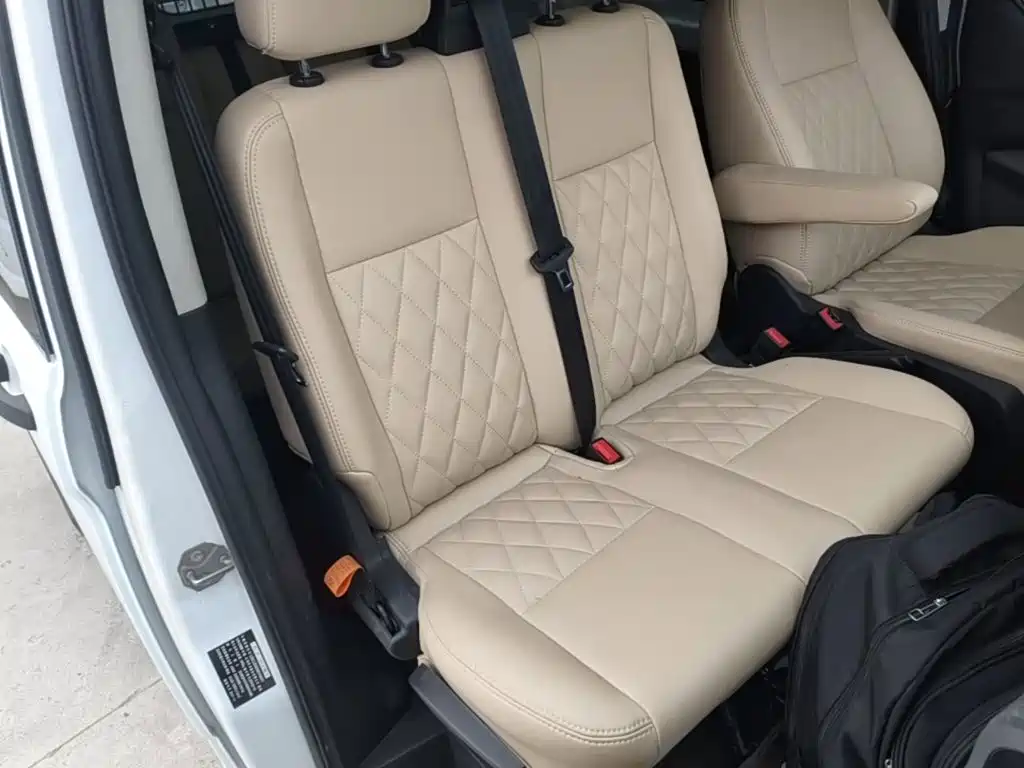 Ford Transit — миниатюра 25