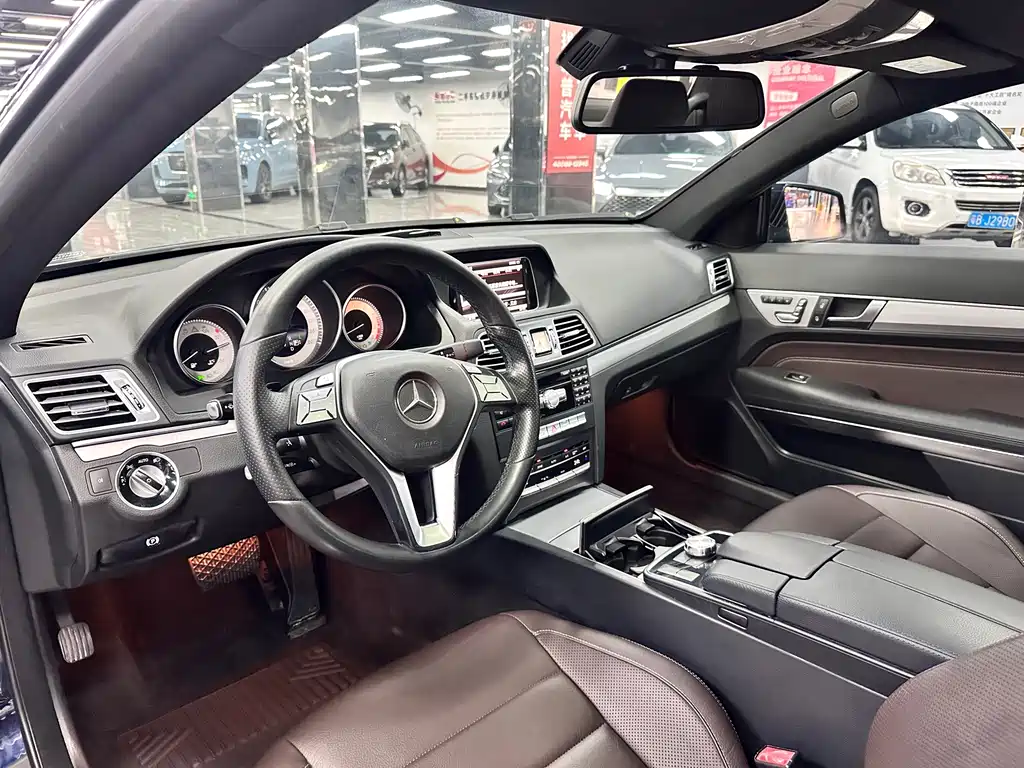 Mercedes-Benz E-Class (Import) — миниатюра 8