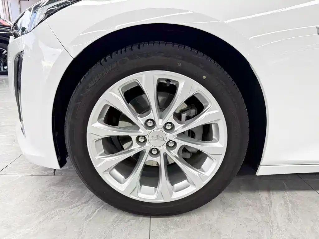 Cadillac CT5 — миниатюра 22