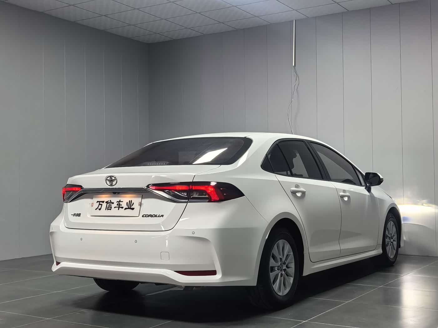 Toyota Corolla 1.5 л 2022 г. Белый, пробег 8400 км