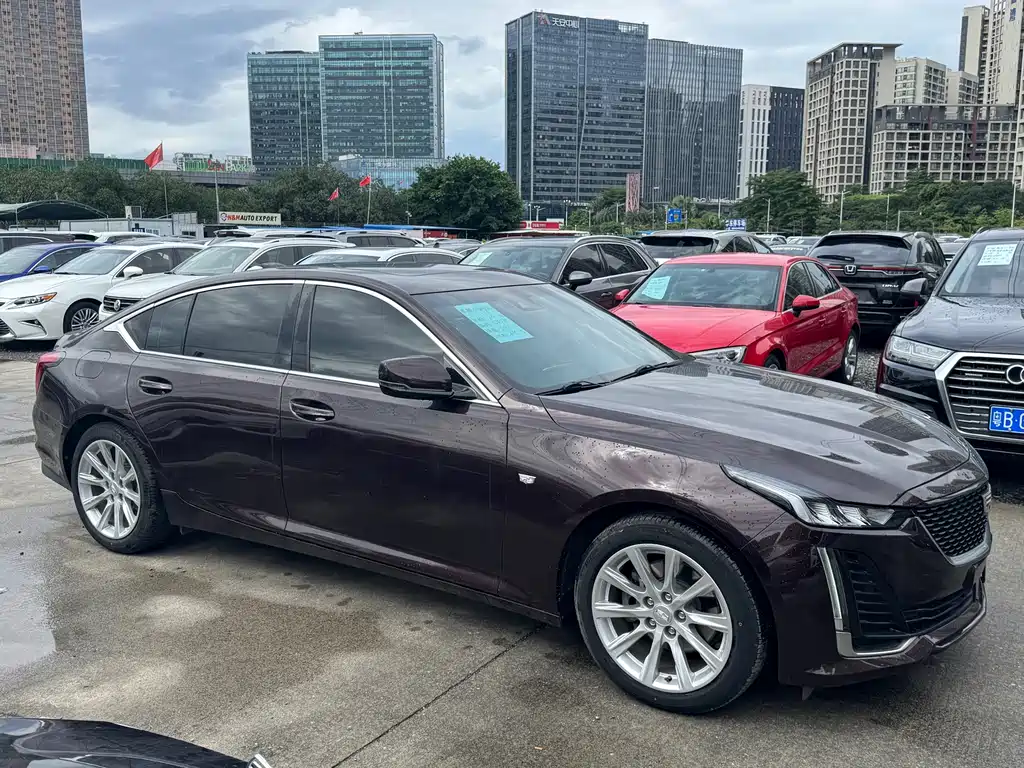 Cadillac CT5 2020 28T Fashion