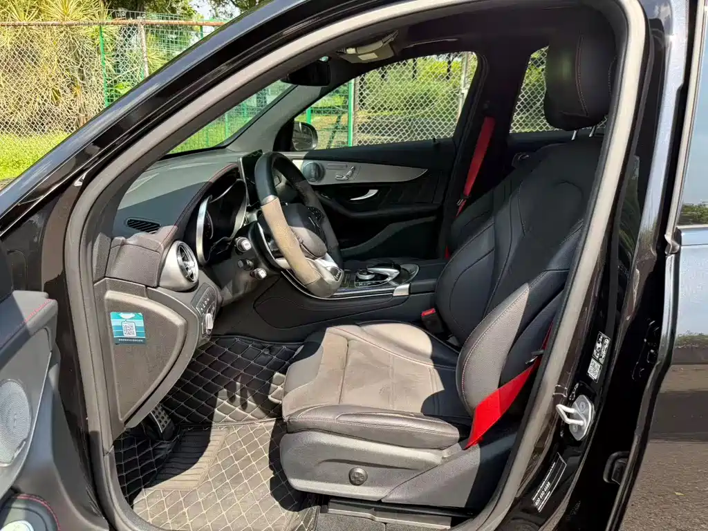 Mercedes-Benz GLC AMG — миниатюра 6