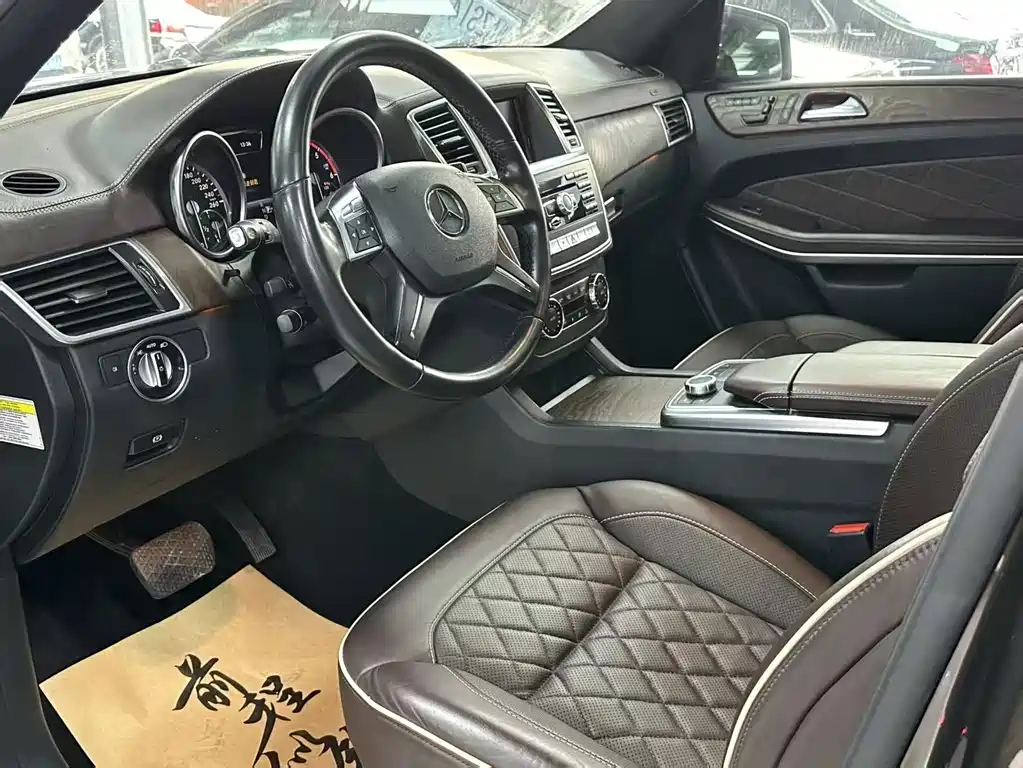 Mercedes-Benz GL-Class — миниатюра 6