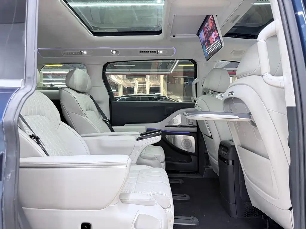 Voyah Dreamer PHEV 4WD Flagship Kunpeng Edition, фото 11
