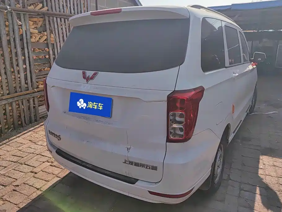 Wuling Hongguang — миниатюра 3