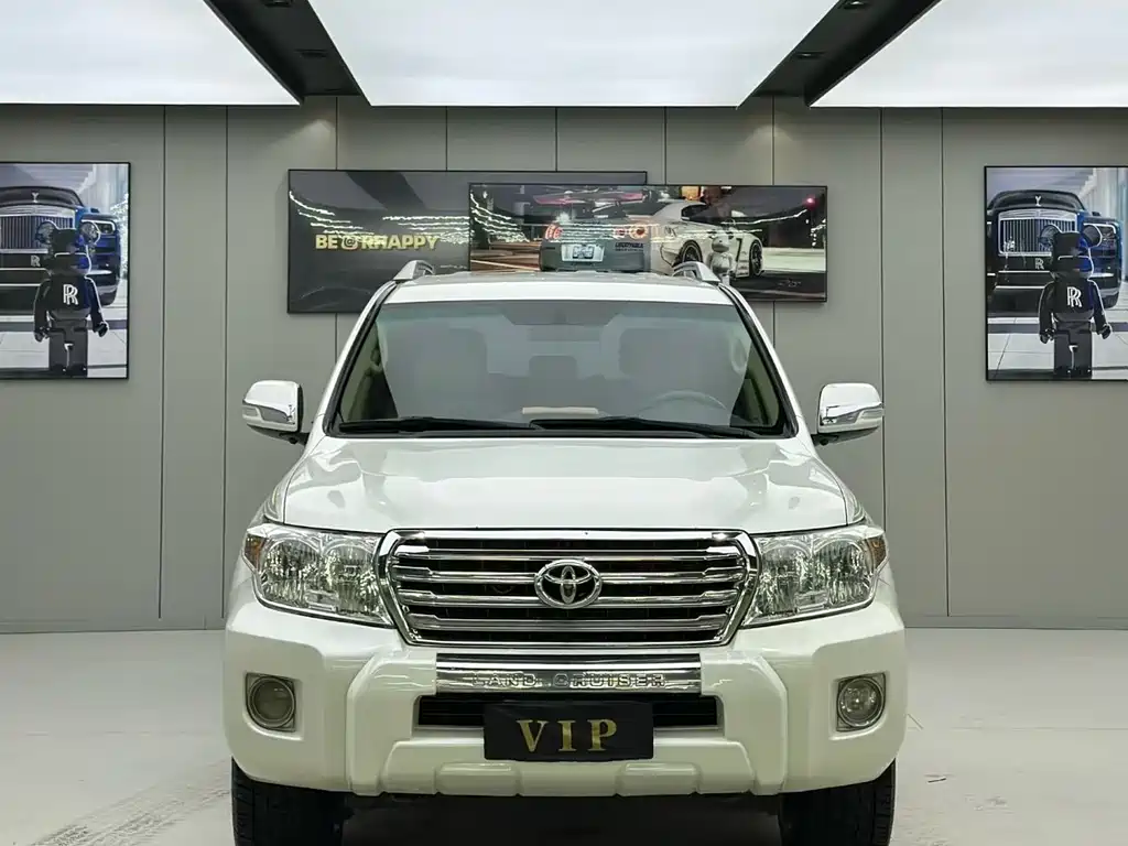 TOYOTA LAND CRUISER