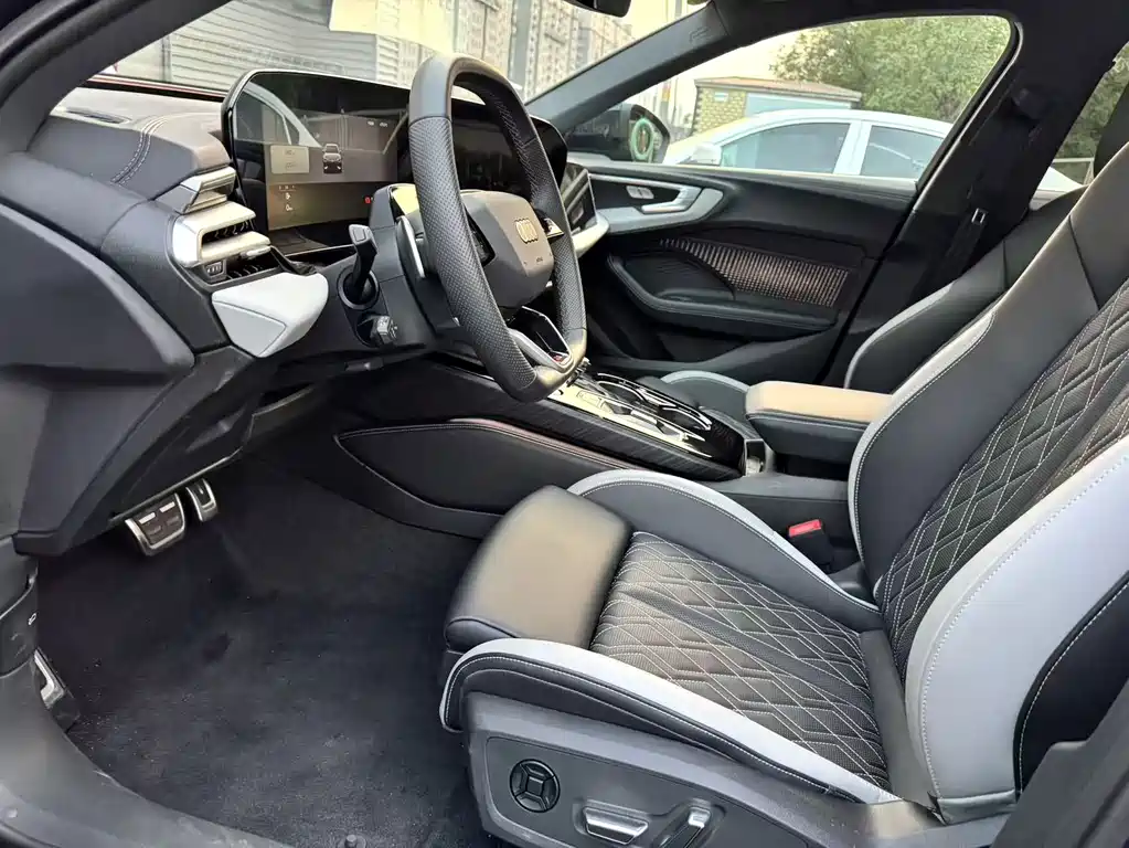 Audi A5L 2026 2.0T Sport Plus