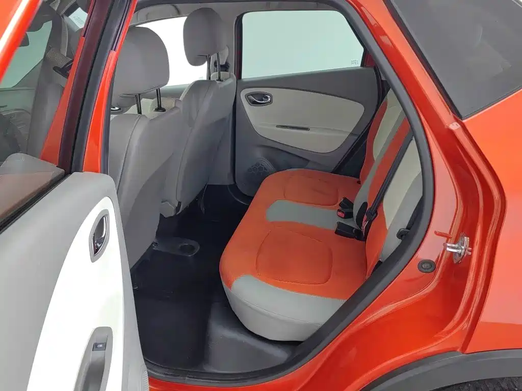 Renault Captur — миниатюра 15