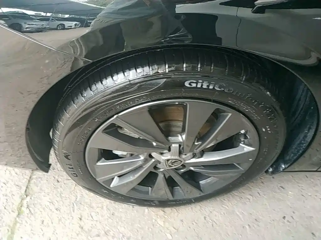 Peugeot 408 — миниатюра 23