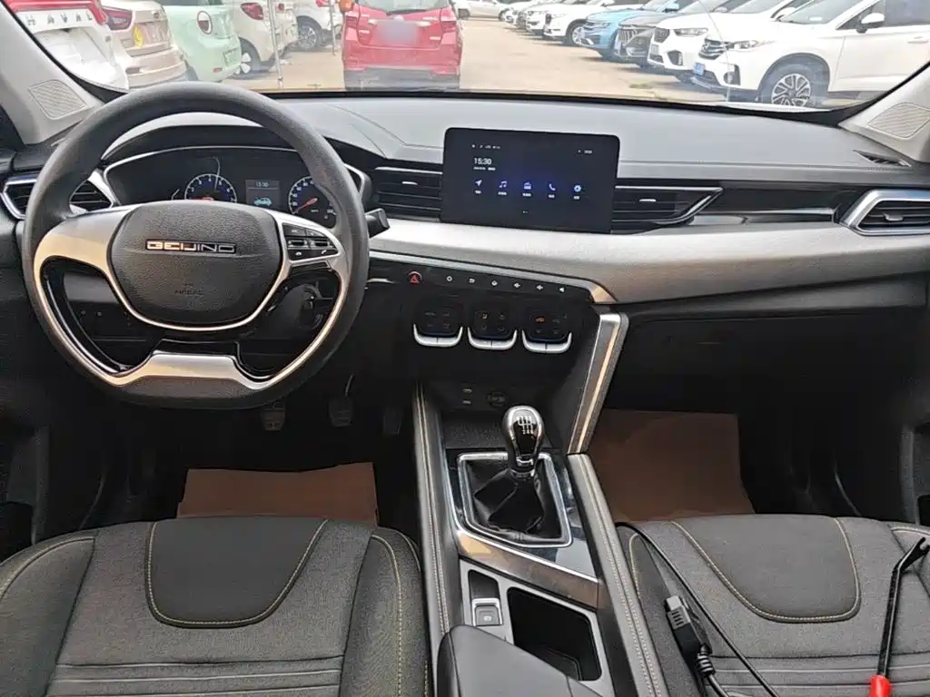 BAIC X3 — миниатюра 10