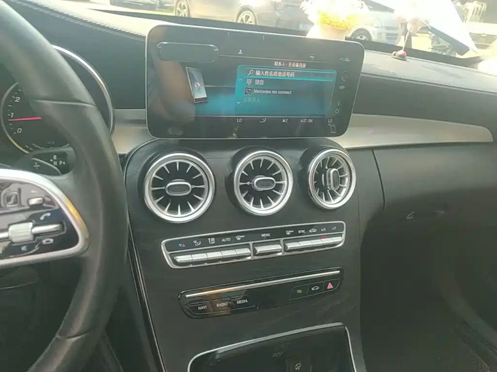 Mercedes-Benz C-Class — миниатюра 13