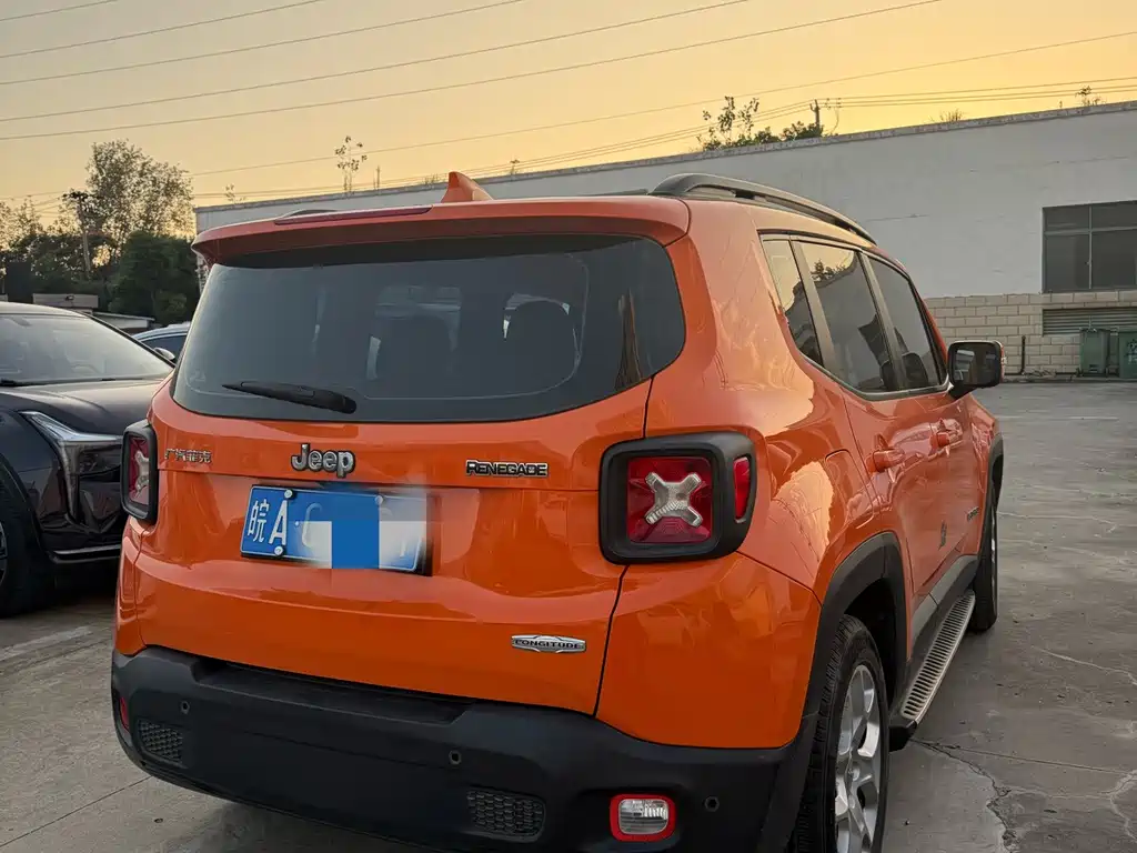Jeep Renegade — миниатюра 9