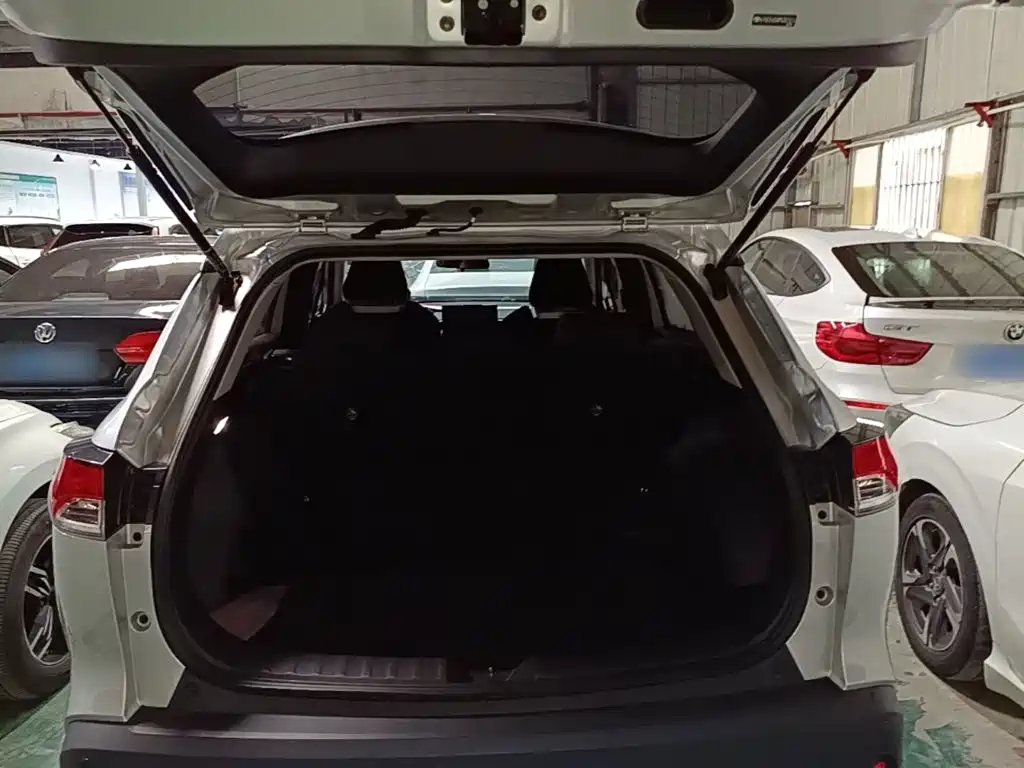 Toyota Frontlander — миниатюра 19