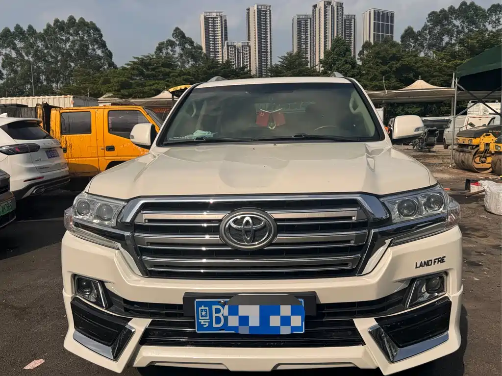 Toyota Land Cruiser — миниатюра 2