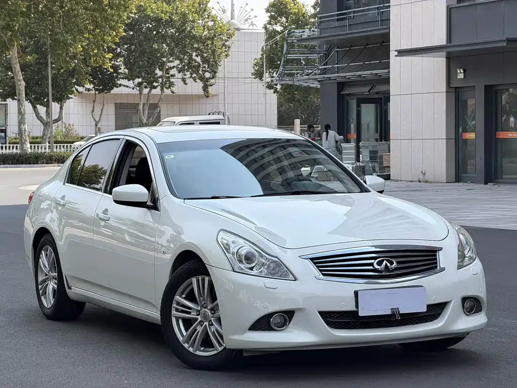 Infiniti G — миниатюра 3