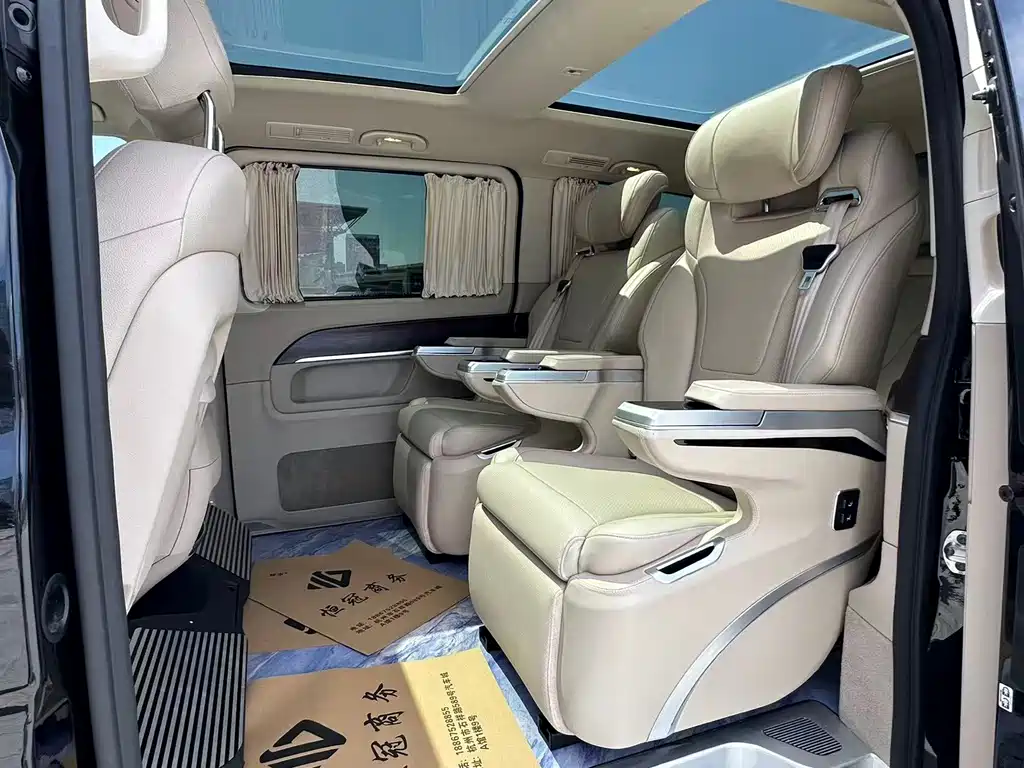 Mercedes-Benz V-Class — миниатюра 14