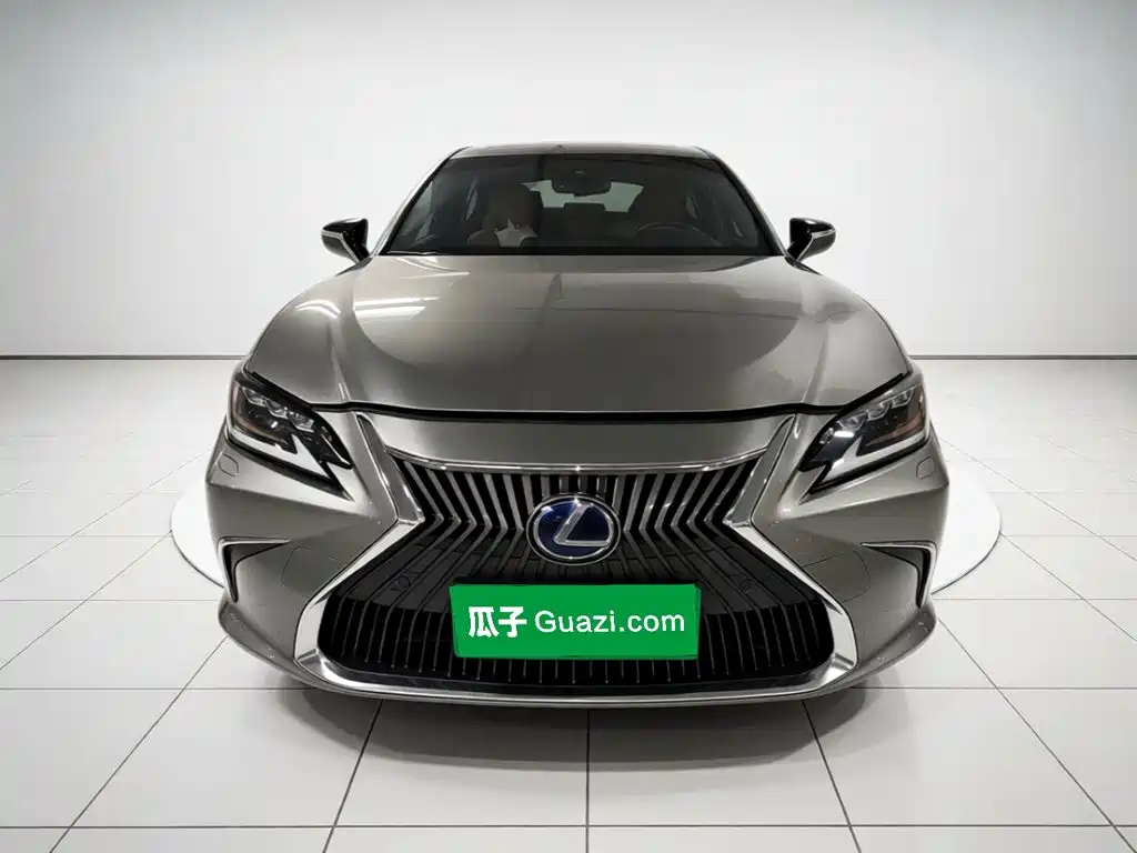 Lexus ES — миниатюра 23