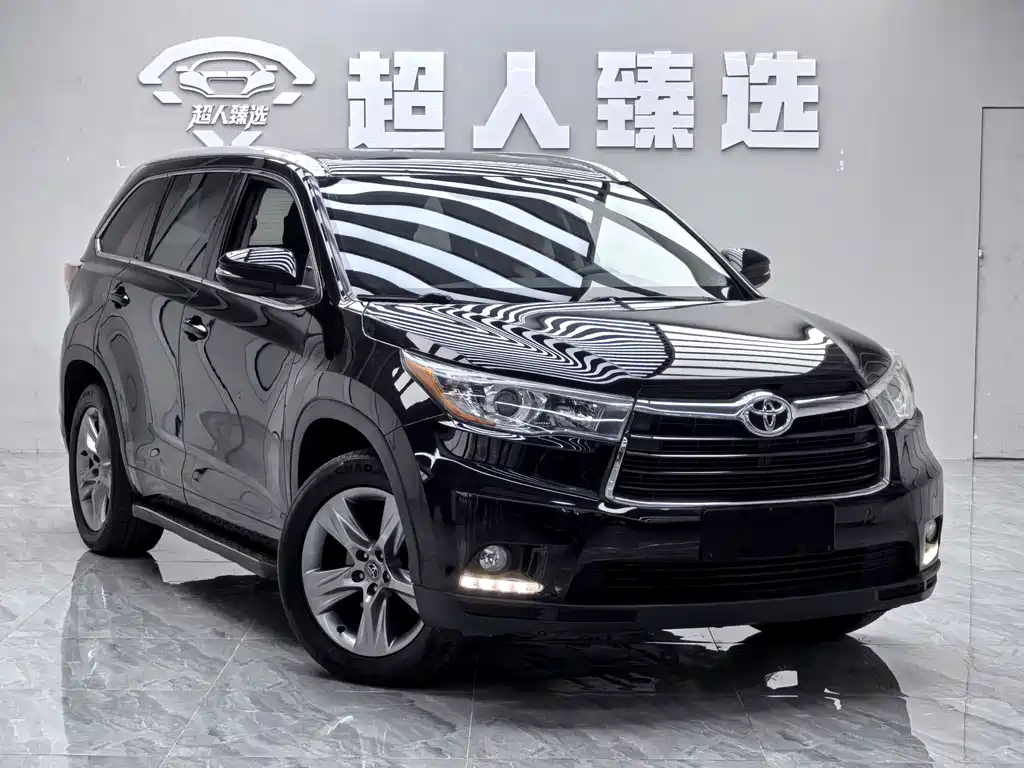 TOYOTA HIGHLANDER