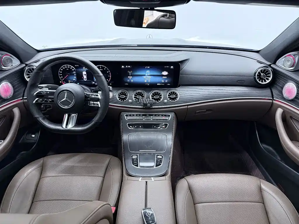 Mercedes-Benz E-Class — миниатюра 8