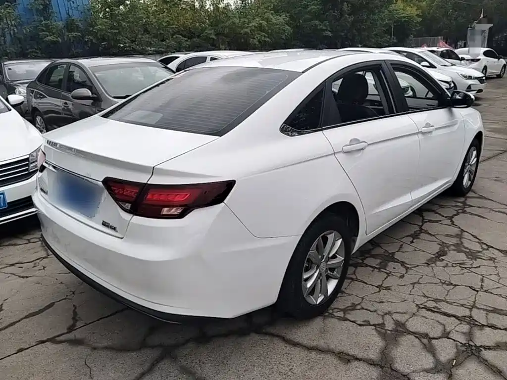 Geely Emgrand GL — миниатюра 7