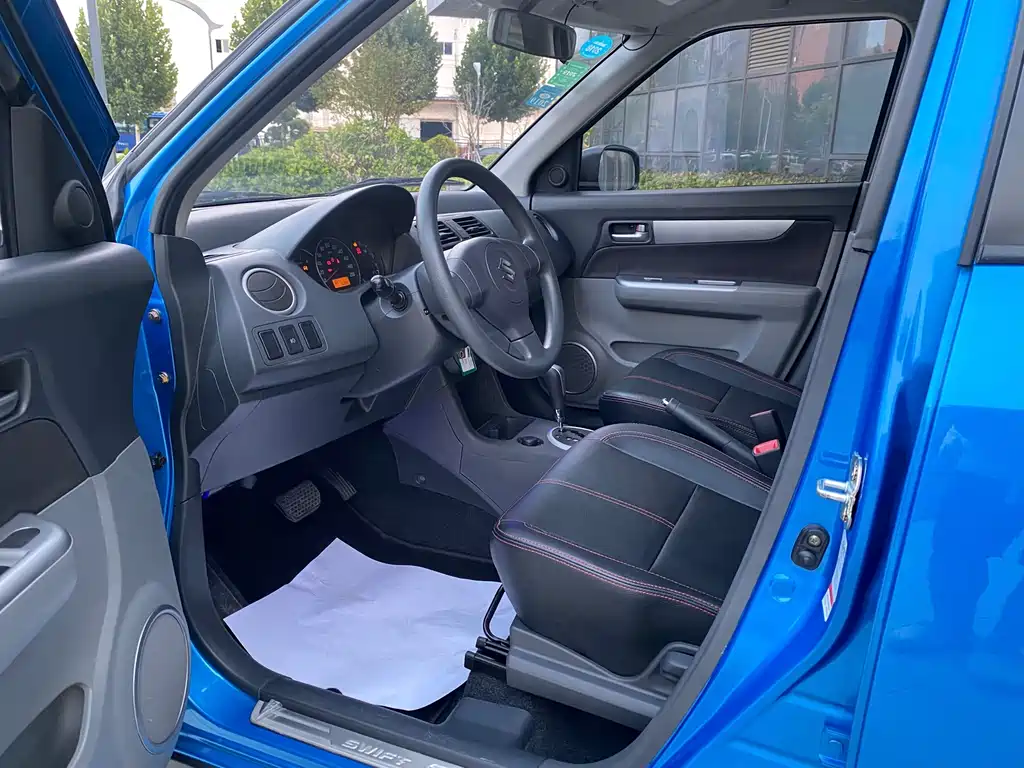 Suzuki Swift — миниатюра 4