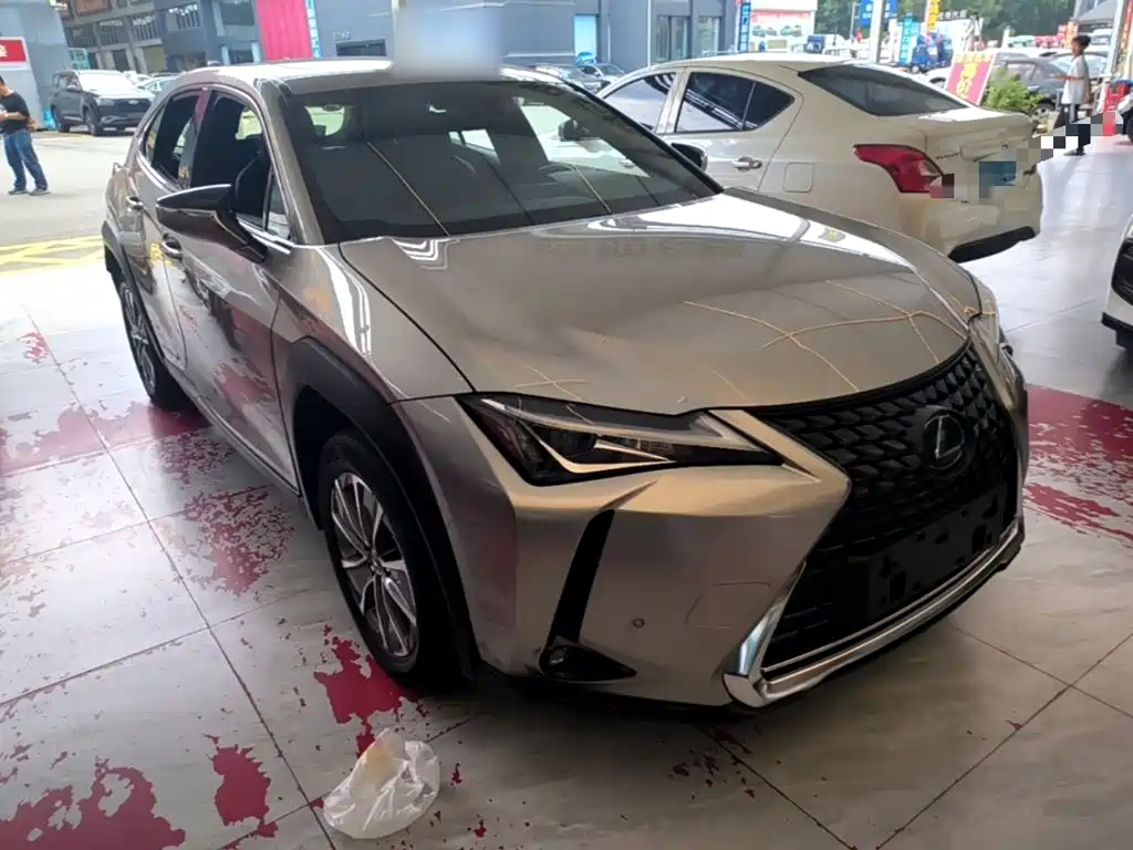 Lexus UX New Energy — миниатюра 4