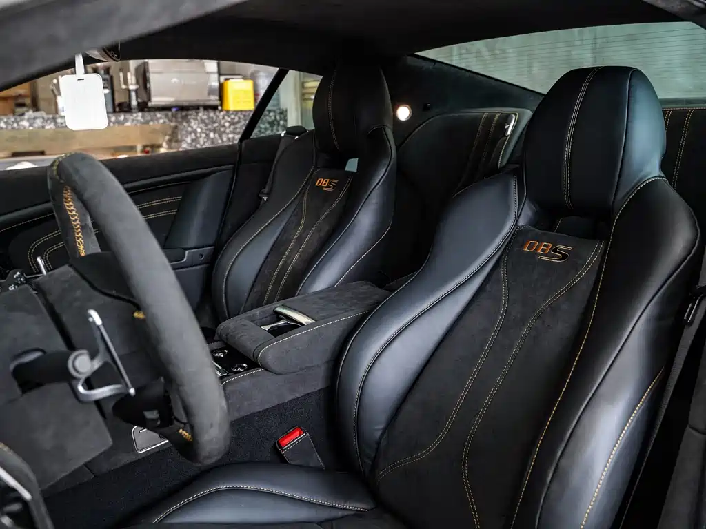 Aston Martin DBS 2009 6.0 Touchtronic Coupe