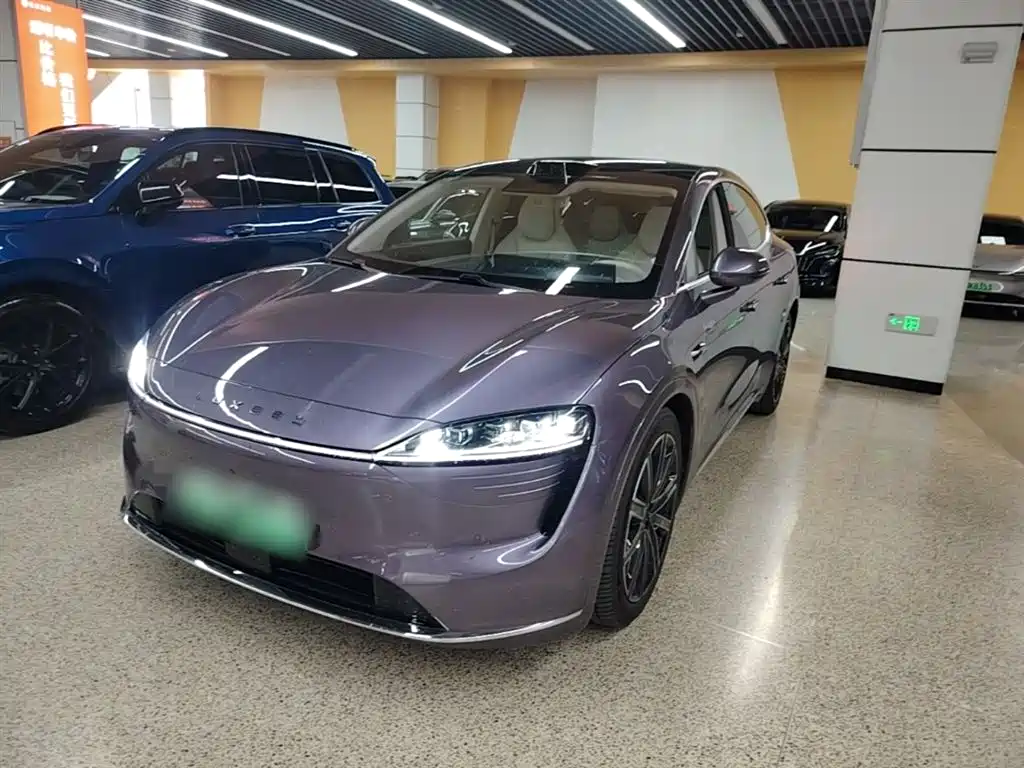 智界 Zhijie R7 2025