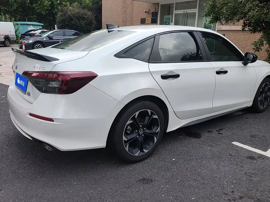 Honda Civic — миниатюра 3