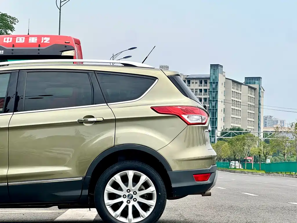 Ford Kuga 2.0L GTDi 4WD Elite Type, фото 10
