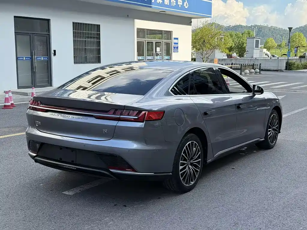 BYD Han — миниатюра 9
