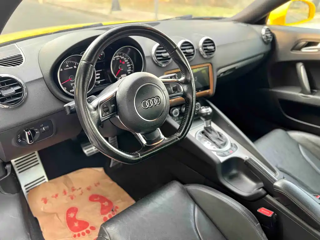 Audi TT 2011 TT Coupe 2.0TFSI