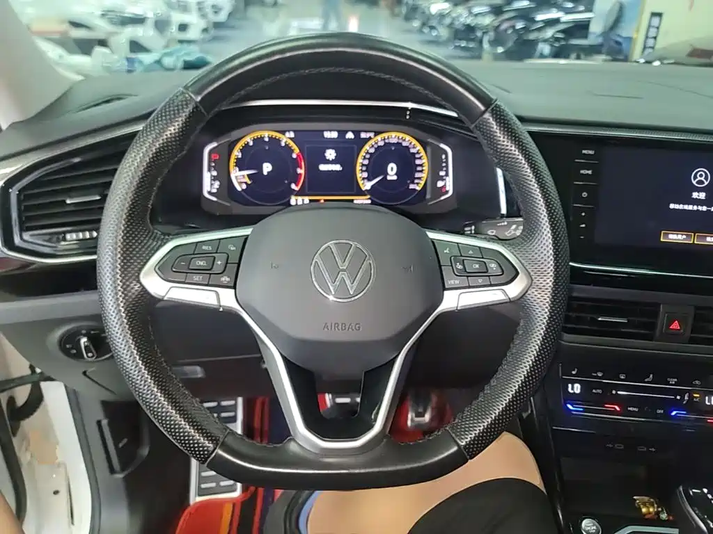 Volkswagen X — миниатюра 11