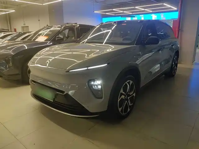 2024 Nio ES8