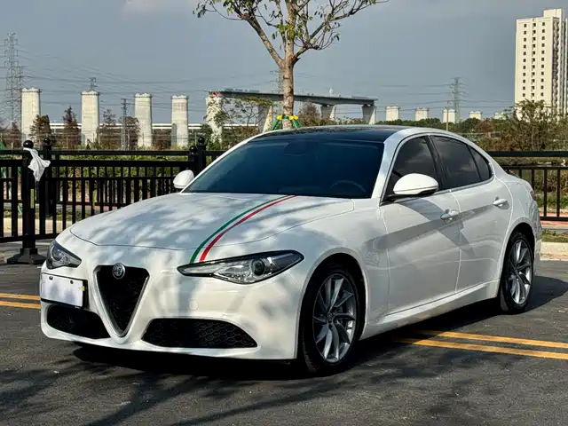 alfa-romeo giulia