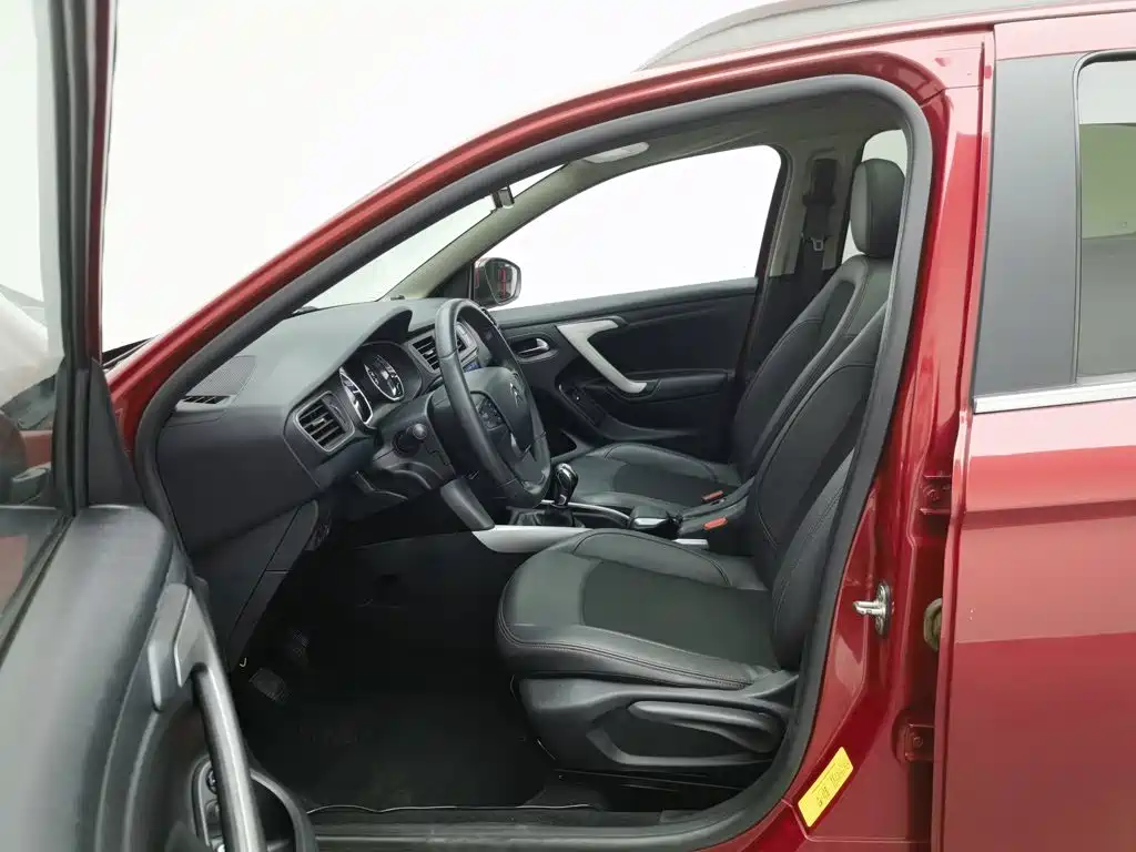 Citroen C3-XR 2015 1.6L MT