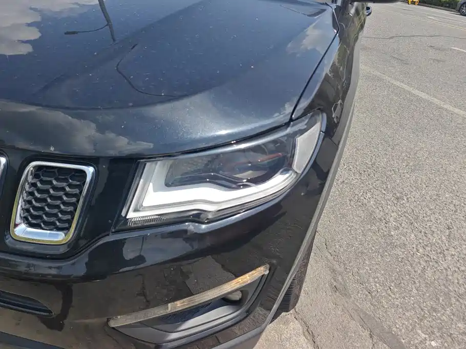 Jeep Compass — миниатюра 5