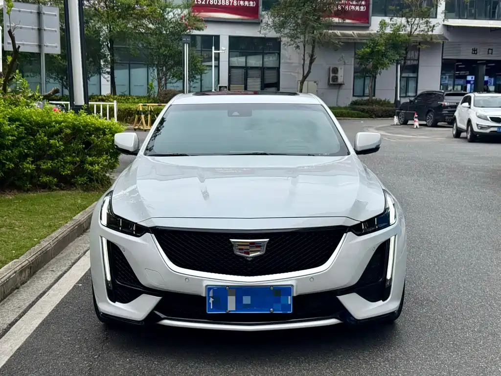 Cadillac CT5 2023 28T