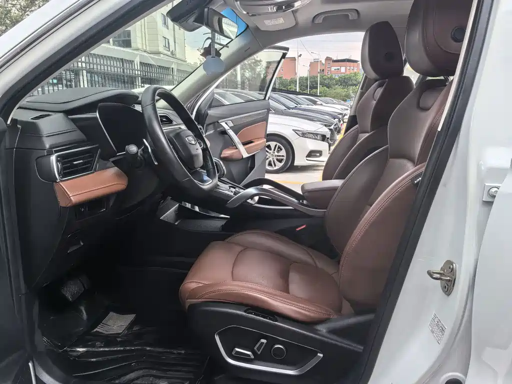 Geely Boyue — миниатюра 11