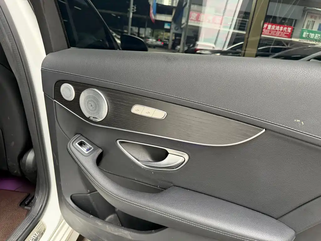 Mercedes-Benz C-Class — миниатюра 17