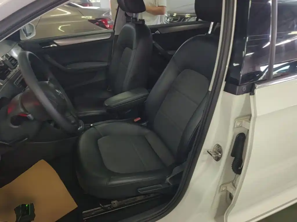 Volkswagen Santana — миниатюра 15