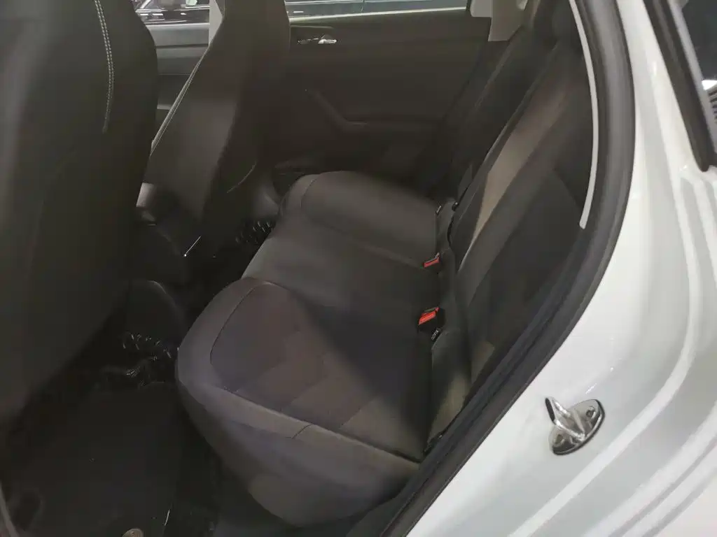 Volkswagen Polo — миниатюра 9