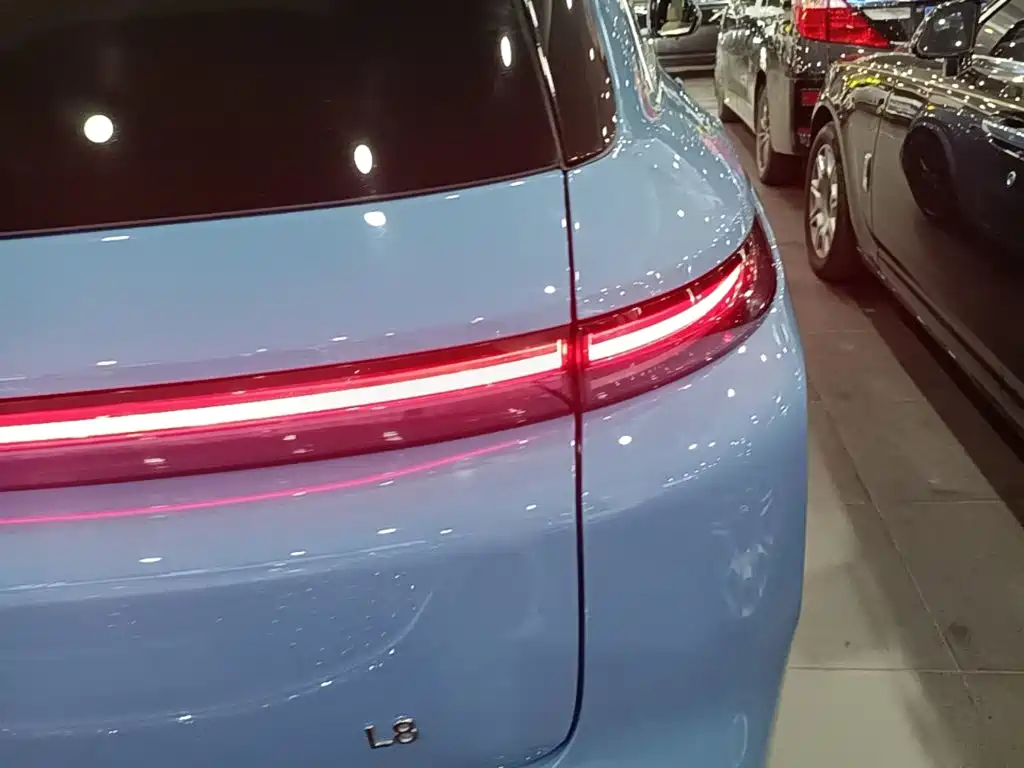 Li Auto Li L8 — миниатюра 8