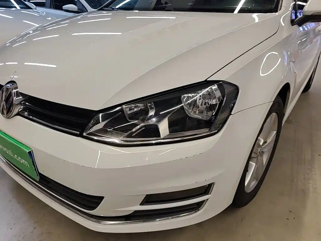 Volkswagen Golf — миниатюра 24