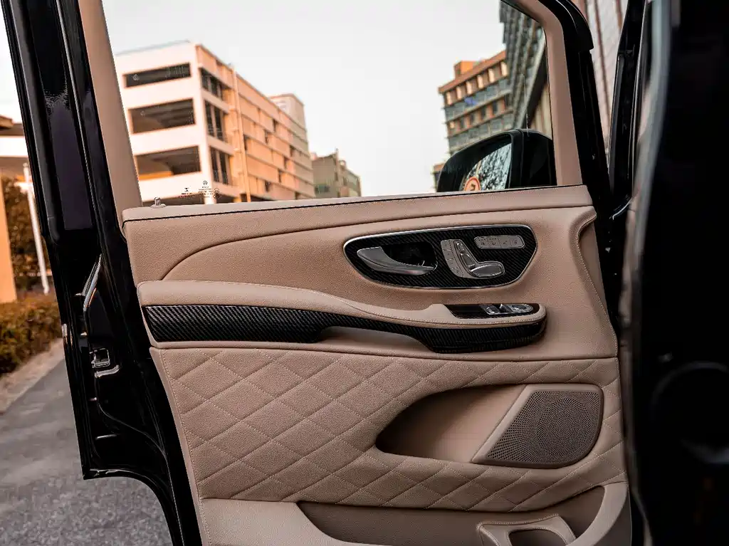 MERCEDES-BENZ V CLASS