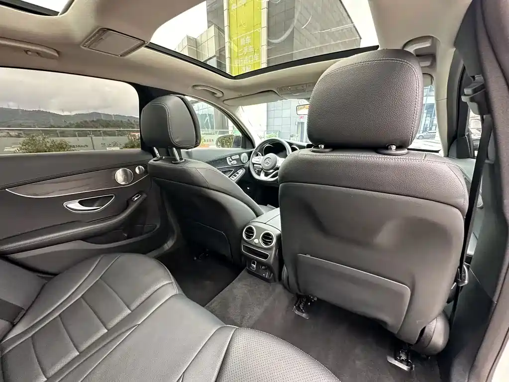 Mercedes-Benz C-Class — миниатюра 36
